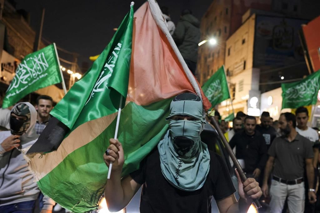 La Sinistra a San Giovanni. Perché quella piazza anti-Israele fomenta l’antisemitismo e l’odio La Sinistra a San Giovanni. Perché quella piazza anti-Israele fomenta l’antisemitismo e l’odio
